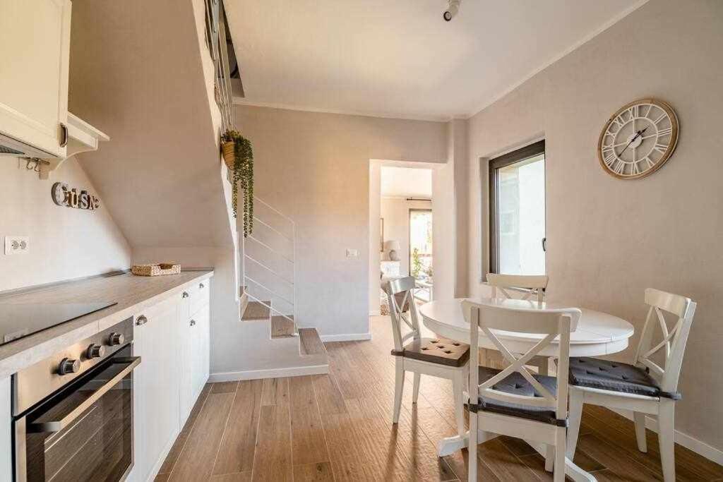 Villa Peroni Lake Como Cottage With Swimming Pool 阿尔杰尼奥 外观 照片